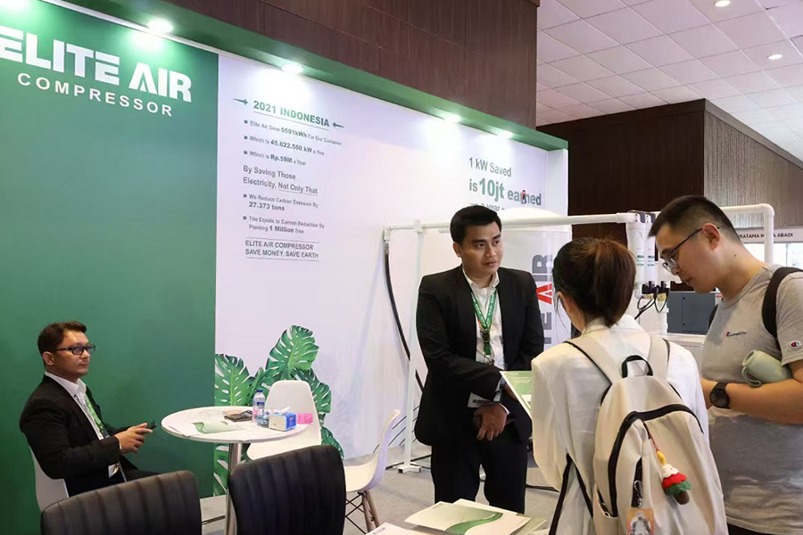 江蘇省羅明貿易ビジネスマネージャーがインドネシア製造展示会を訪問